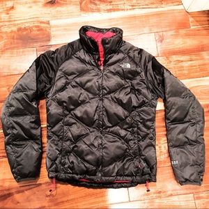Women’s North Face Puffer Jacket.